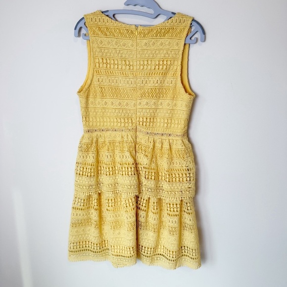 NWT MIAMI Summer Yellow lace tiered dress M - Picture 5 of 9